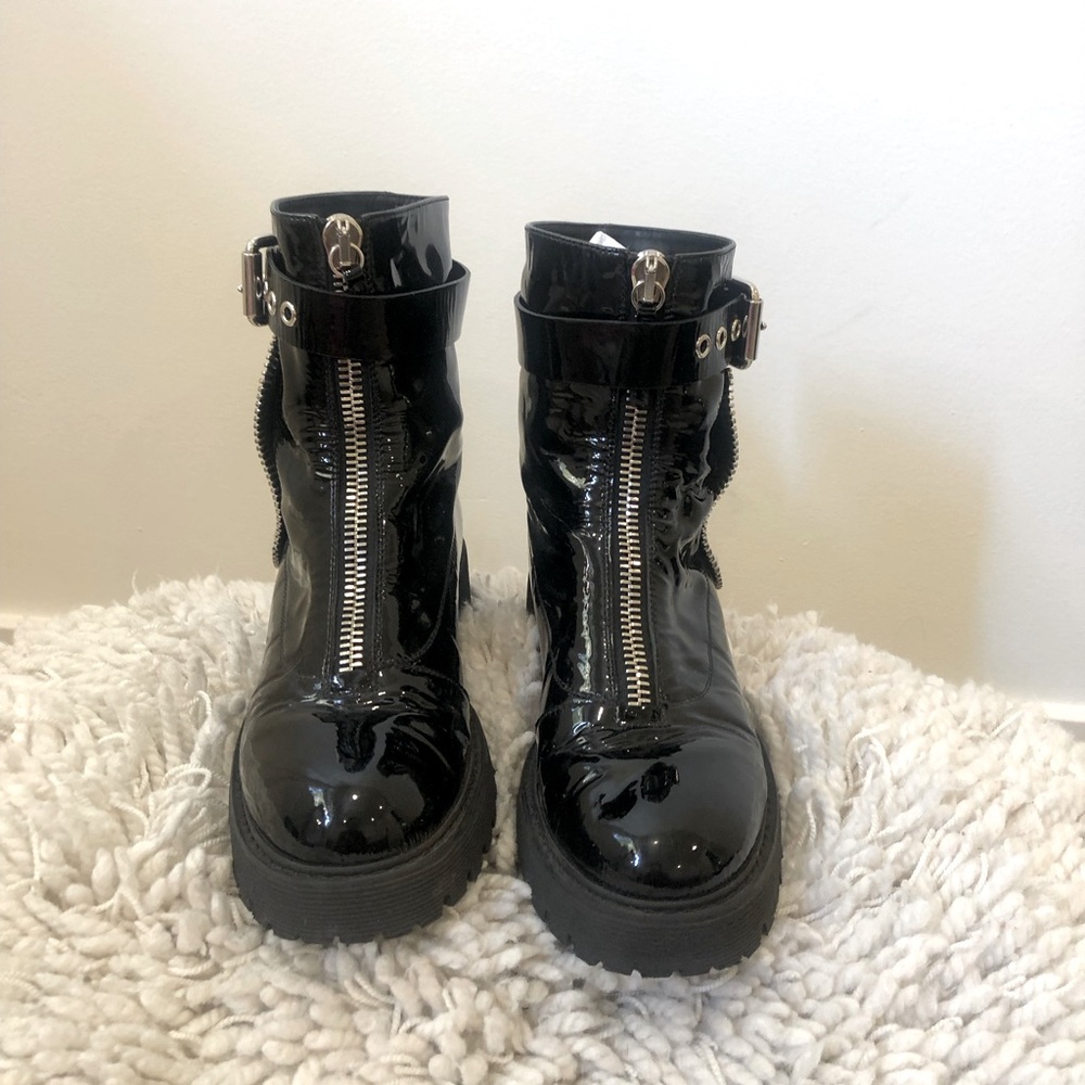 Like-new Giuseppe Zanotti patent leather combat boots!
